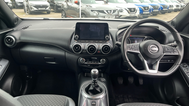 Nissan Juke 1.0 DiG-T 114 N-Connecta 5dr Petrol Hatchback